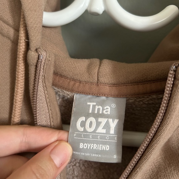 Aritzia TNA Cozy Af Hoodie Set - Picture 3 of 6